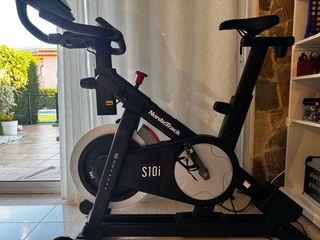 Bicicleta Estática NordicTrack S10i (55h de uso)