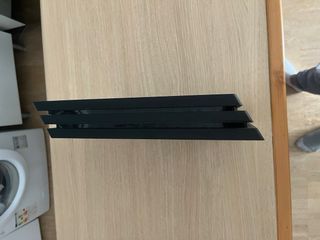 PS4 Pro Sony Negra - Menos de 1 año uso