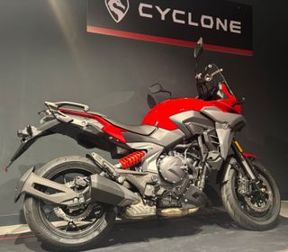 CYCLONE RX6 ROJA