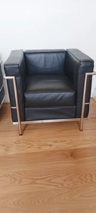 Coppia poltrone design pelle nera