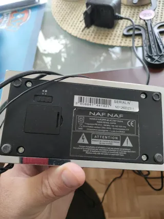 Radio Despertador Naf Naf AM/FM Negro