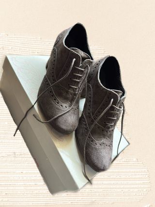 lace up Oxford shoes brown leather suede