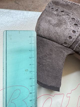 lace up Oxford shoes brown leather suede