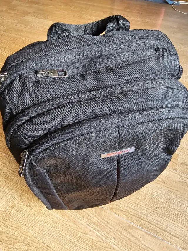 Mochila Samsonite para portátiles de 17 pulgadas.