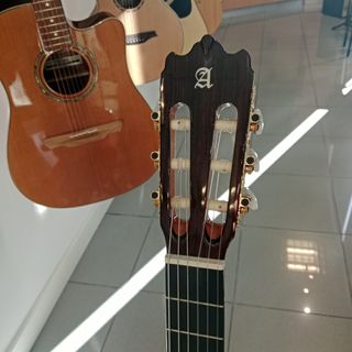 Alhambra 4F Golpeador Electrificada Nueva