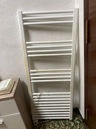 Radiador Toallero eléctrico blanco