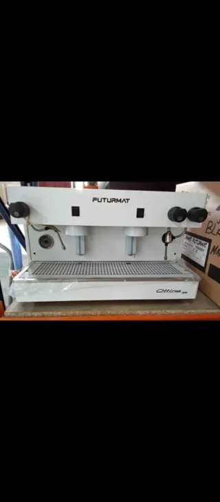 Cafetera automática futurmat.