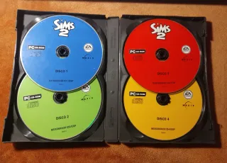 Los Sims 2 + Los Sims 2 Universitarios PC CD-ROM