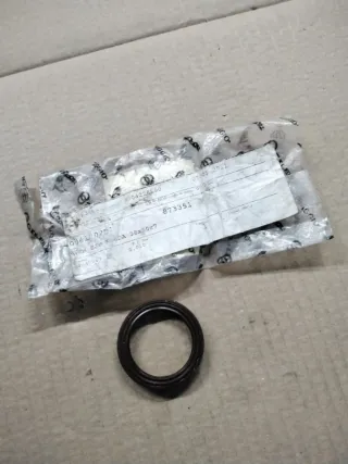 Retén original Piaggio 38x50x7