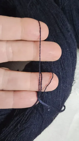 Lote 4 madejas vintage lana 1100gr muchísimos m.