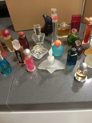 Lote di 3 mini profumi Avon, Loewe e Tous