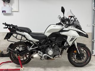 Benelli TRK 502 Blanca