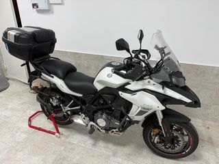 Benelli TRK 502 Blanca