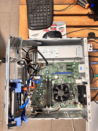 Dell Optiplex i5-7500 8GB RAM SSD 256GB HDD 500GB