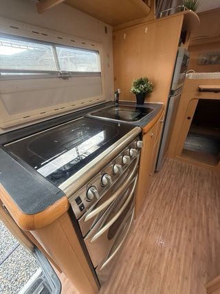 Autocaravana Doble cama/doble garaje/Aire/horno