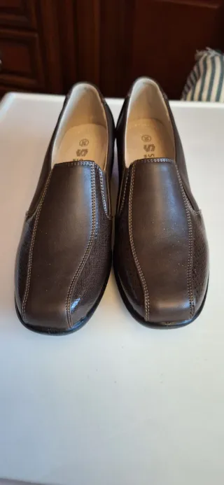 Zapatos marrones talla 38
