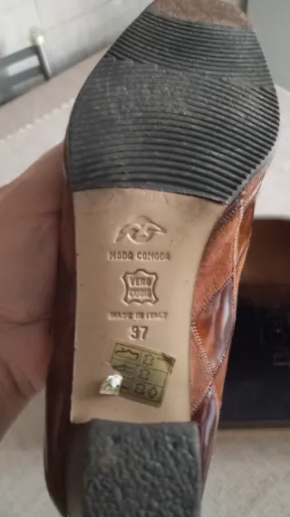 Scarpe donna camoscio e vernice n.37