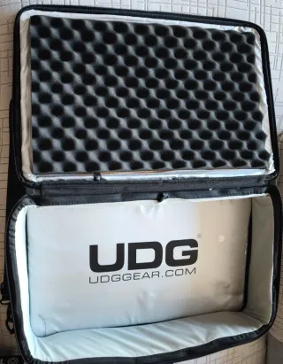 Controladora DJ Traktor Kontrol S4 MK2+ Yo Traktor