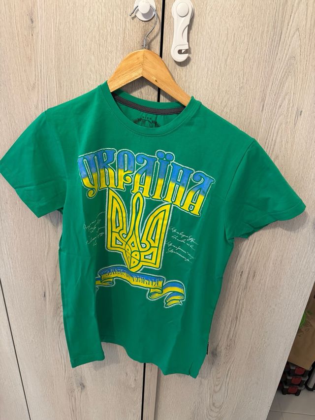 Camiseta Ucrania Talla L (equivale a S)