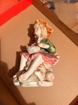 Statuetta bambina con oca vintage ceramica