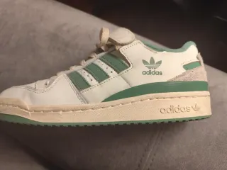 Zapatillas Adidas Forum Blancas y Verdes