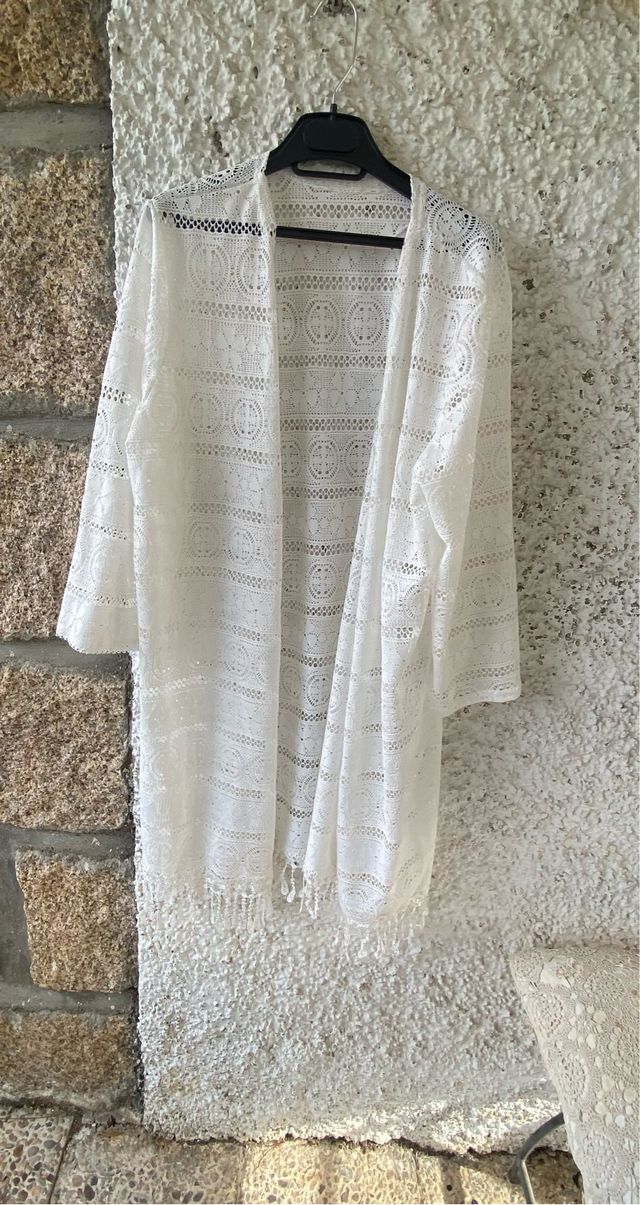 A estrenar Chaqueta calada blanca manga 3/4