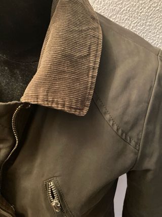 Parka impermeable verde kaki