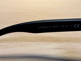 Gafas de sol Hawkers polarizadas negras y azules