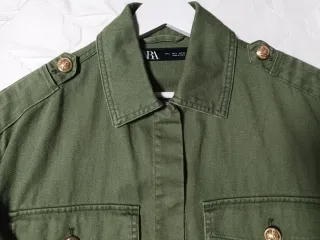 Chaqueta Zara Verde Militar Talla S