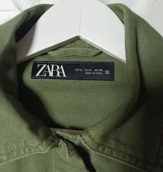 Chaqueta Zara Verde Militar Talla S