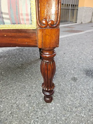 Poltrona Luigi Filippo in mogano