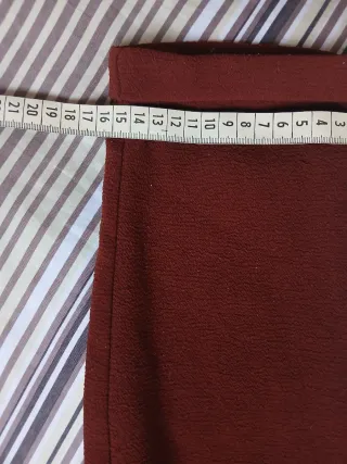 Pantalón Pull&Bear Talla S Color Teja