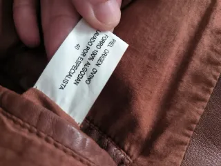 Chaqueta de piel marrón