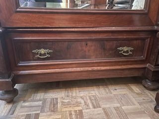 Escritorio madera cristal cajones estantería