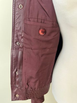 Cazadora cuero granate unisex