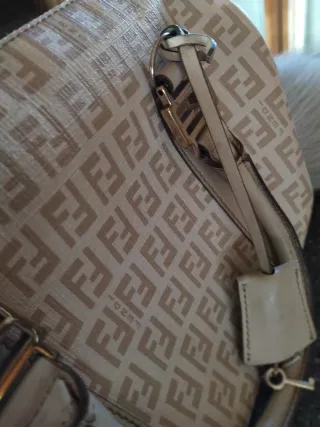 Maletín Fendi para Dama