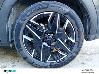 Peugeot 3008  1.2 100KW  eDCS6 Allure