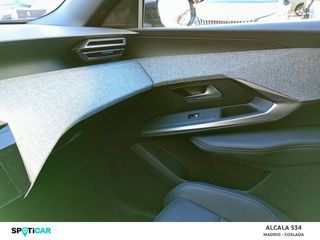 Peugeot 3008  1.2 100KW  eDCS6 Allure