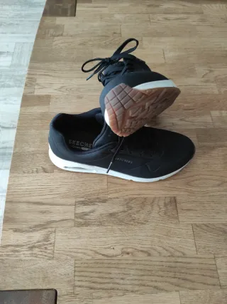 Zapatillas Skechers Negras