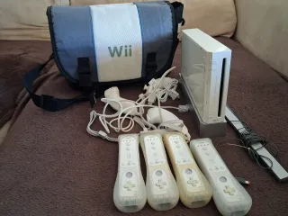 Consola Nintendo Wii Completa com Acessórios