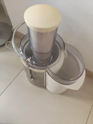 Licuadora de acero inoxidable y plástico