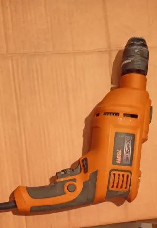 Taladro Percutor Kinston 750W