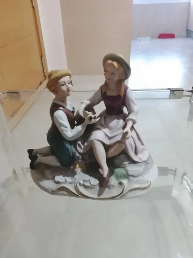 Figuras decorativas de porcelana 7 la unidad