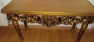 Mueble de madera antiguo.