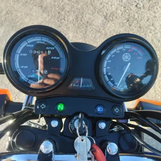 Yamaha YBR 125 moto nueva a pesar de sus años