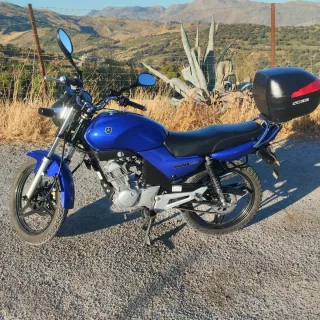 Yamaha YBR 125 moto nueva a pesar de sus años