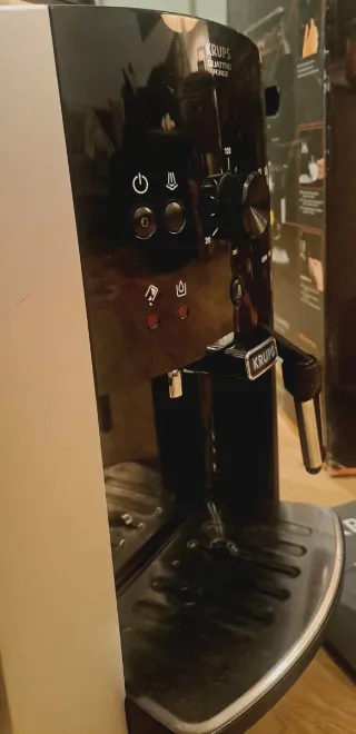 Cafetera Krups Automática Expresión Arabica