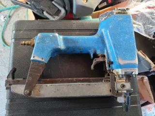 Grapadora Neumática Industrial DUCKERT 41-516