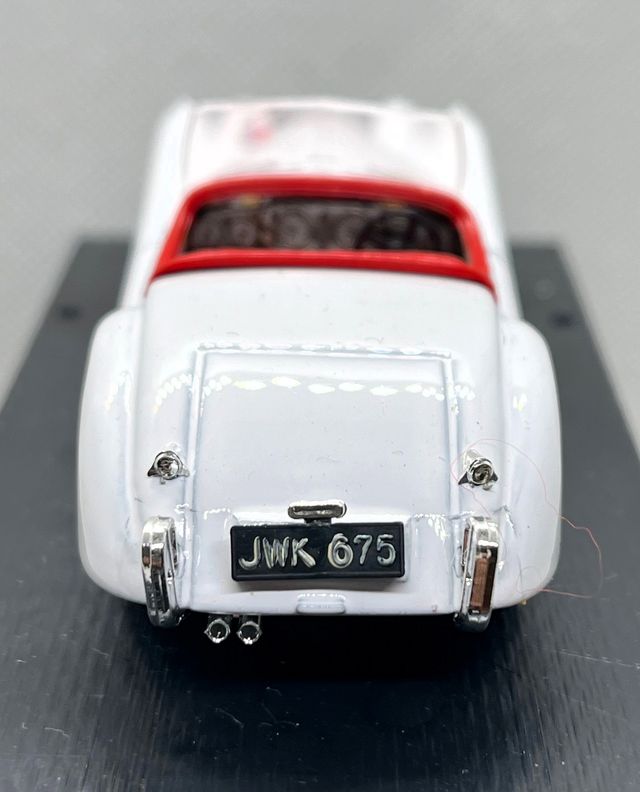 BRUMM JAGUAR XK 120 CABRIO 1948 NUEVO SIN USO 1/43