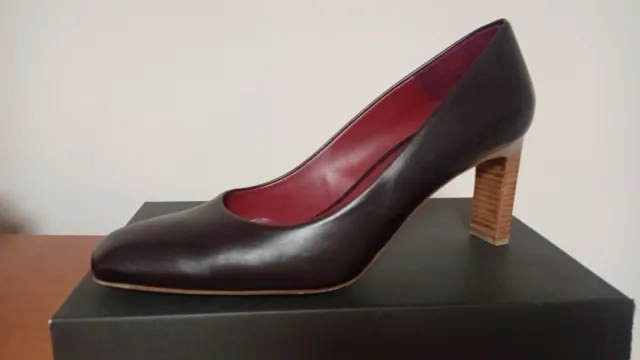 Zapatos de tacón marrones